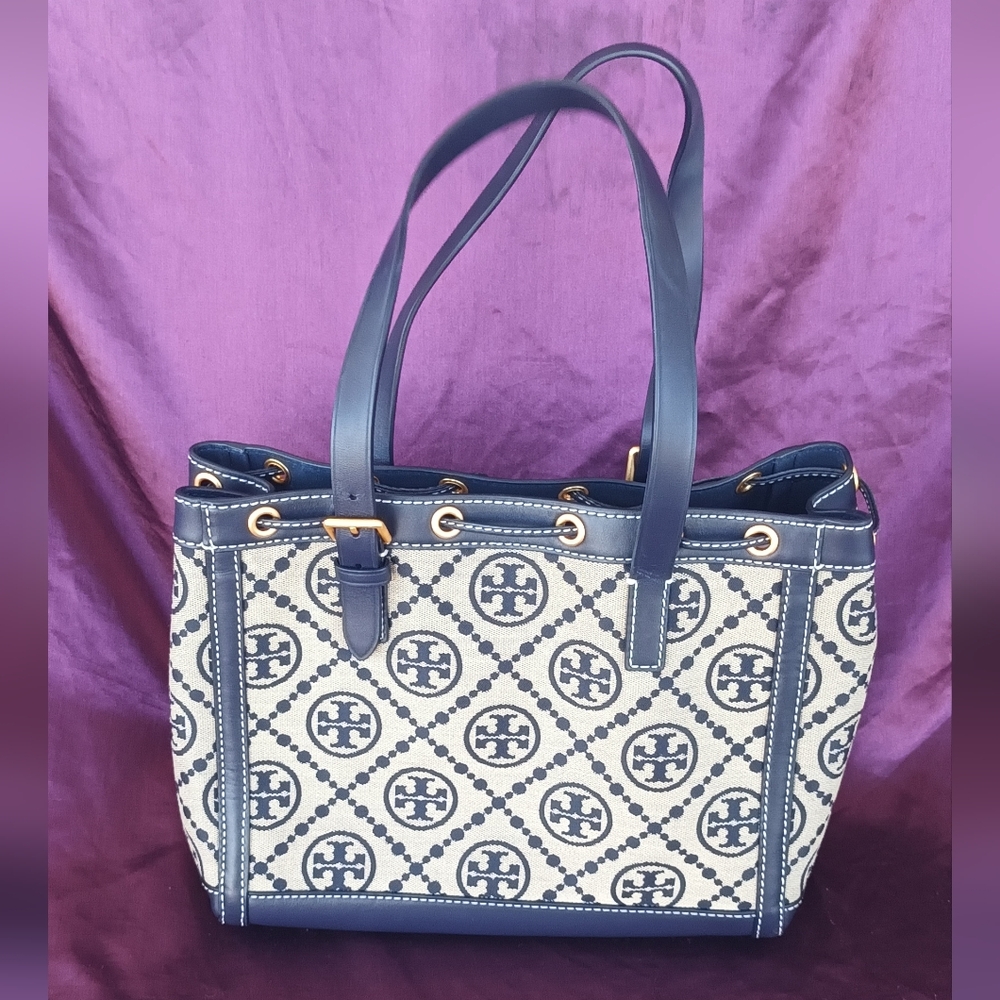 Tory Burch Navy and Cream Patterned Tote - Picture 2 of 16
